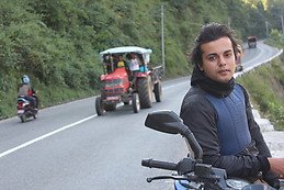   काखमा छोरो, हातमा लिटो : यसरी लियो भाइले दाइको ज्यान