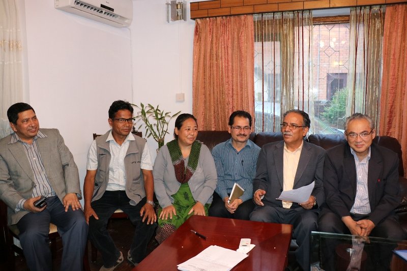   ५ माओवादीद्वारा १३ बुँदे सहमतिमा हस्ताक्षर, जेठ ६ गते एकता ( १३ बुँदे सहित)