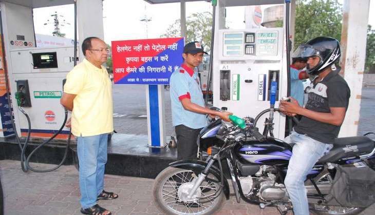   उत्तर प्रदेशमा 'नो हेल्मेट नो पेट्रोल'
