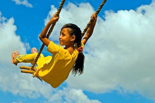 यसकारण दसैंमा पिङ खेलिन्छ, चङ्गा उडाइन्छ