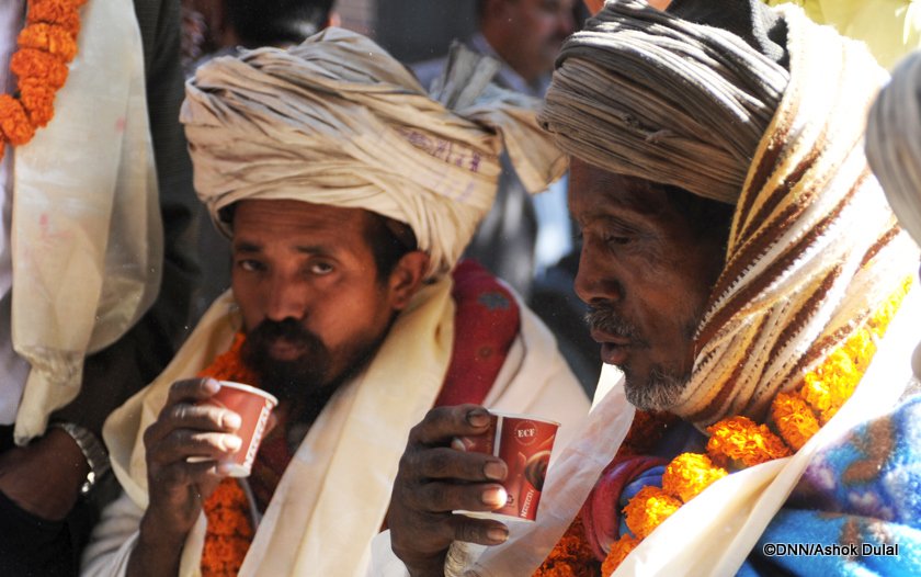   तपाईं पनि राजनीति गर्ने कि ! (फोटोफिचर)