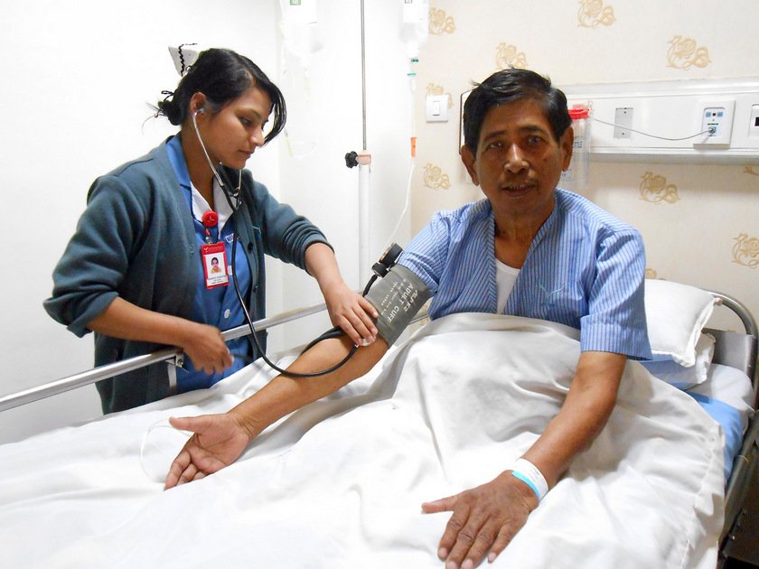 नेपालमै पहिलो पटक ४०० ग्रामको  असामान्य प्रोष्टेट शल्यक्रिया