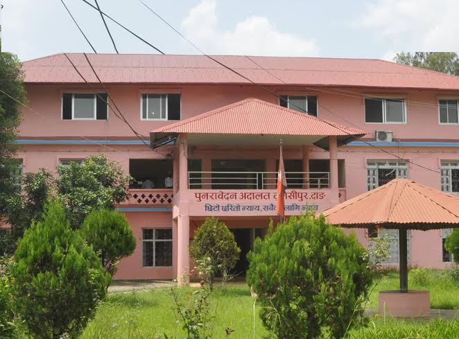   हत्या आरोपमा पक्राउ परेका तीन व्यक्ति साधारण तारेखमा छुटे