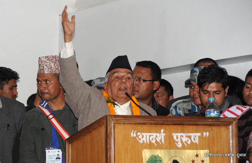  गणेशमान र विपीका छोराले रामचन्द्रलाई अघि सारेपछि... (फोटोसहित)