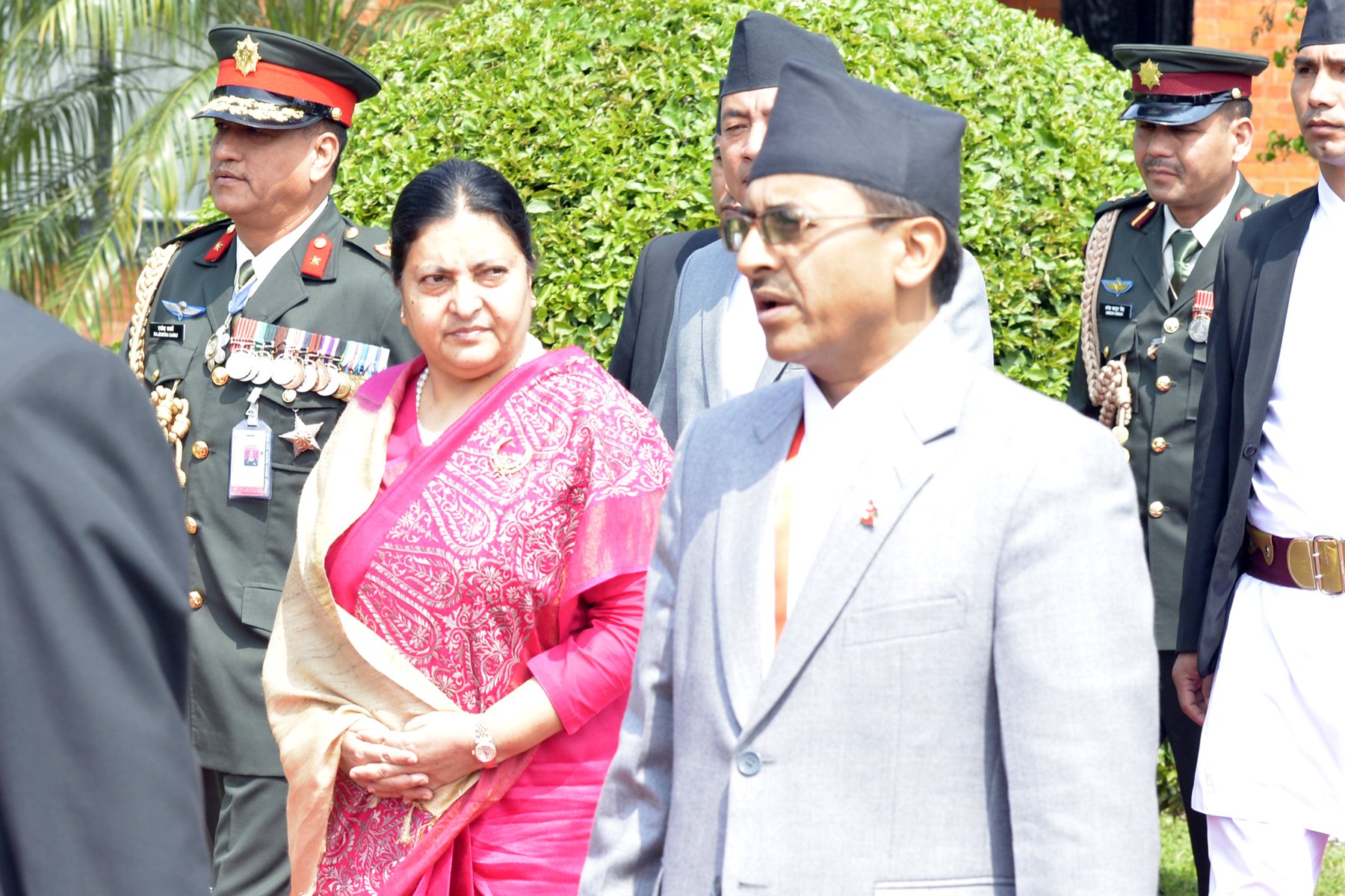   पाँचदिने औपचारिक भ्रमणमा राष्ट्रपति बैङ्कक प्रस्थान, हेर्नुहोस् बिमानस्थलका १२ तस्बीर