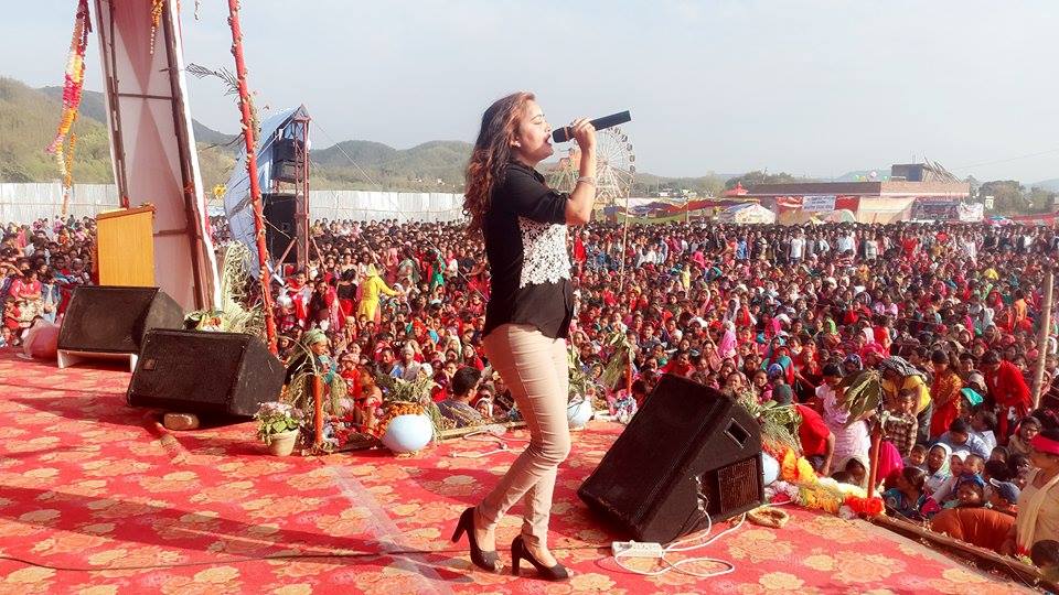   जता रितु उतै दर्शक