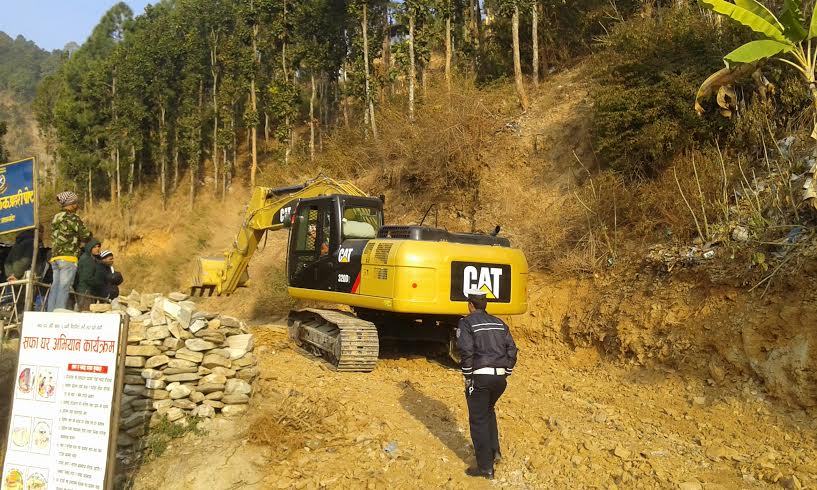   खलंगा पाँचकाटिया सडकको स्तरोन्नती कार्य सुरु