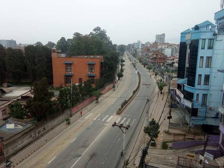   सुरु भयो मतदान : सडक सुनसान