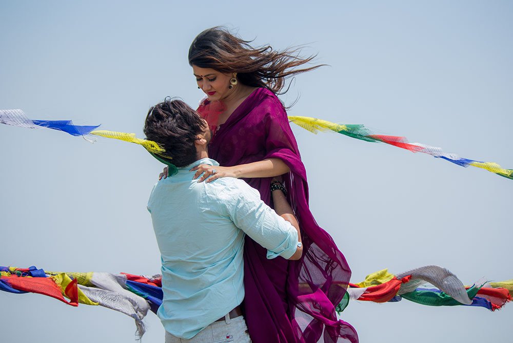   सैलुङ डाँडामा गुञ्जियो ‘बादलसँगै...’