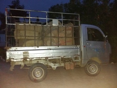   सशस्त्र प्रहरीद्वारा लाखौको कपडा बरामद