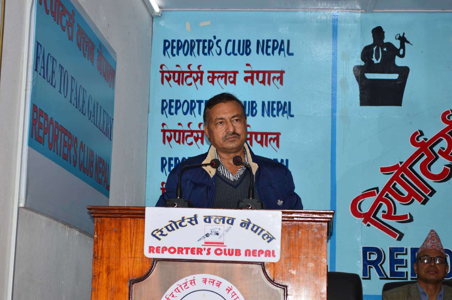   निगमले अनुमति नदिएपनि पर्सीबाट भरी सिलिण्डर ग्यास बाँडिने : महासंघ