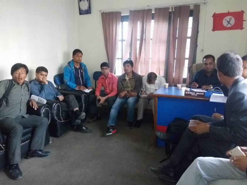   बढी शुल्क लिएका विद्यालयलाई कारबाही माग, आलटाल गरे आन्दोलन