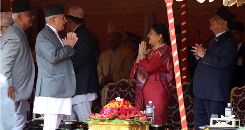   राष्ट्रपतिको चियापानका लागि को को पुगे शितल निवास ?