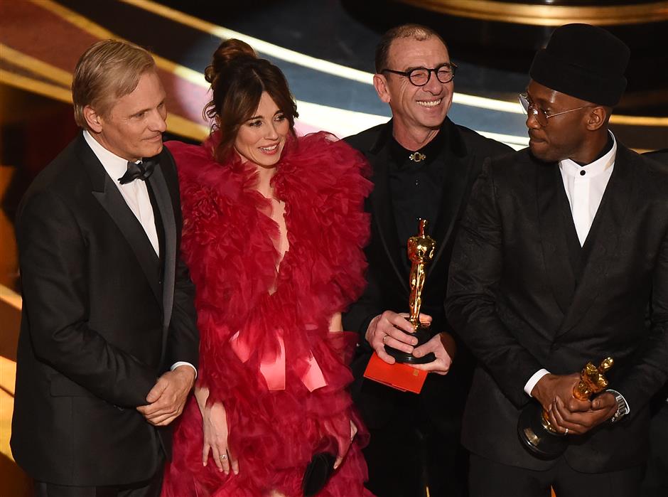 Controversial race drama 'Green Book' grabs top prize at Oscars
