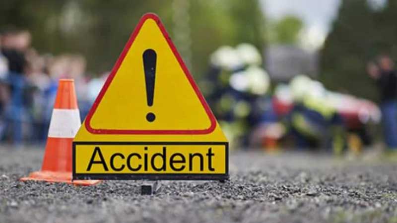 Seven pilgrims injured in bus accident