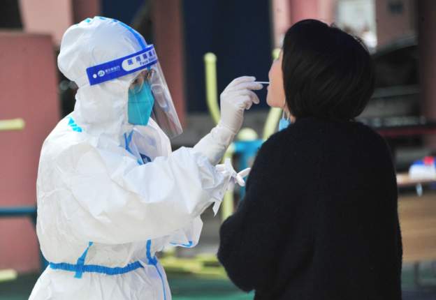 चीनको सांघाईमा कोरोना संक्रमण बढ्यो, संक्रमितले भरियो अस्पताल