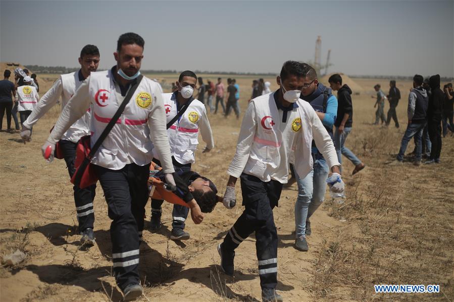 Israeli soldiers wound 65 Palestinians in eastern Gaza protests: medics