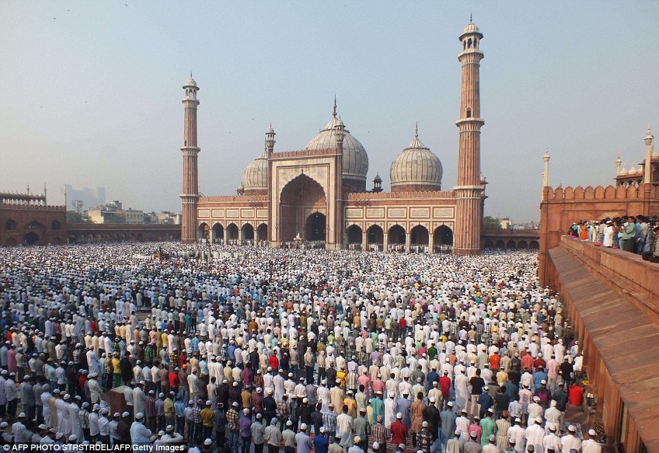 Muslim holy month of fasting begins across India