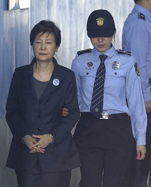 Corruption verdict on S. Korea's Park to be televised live