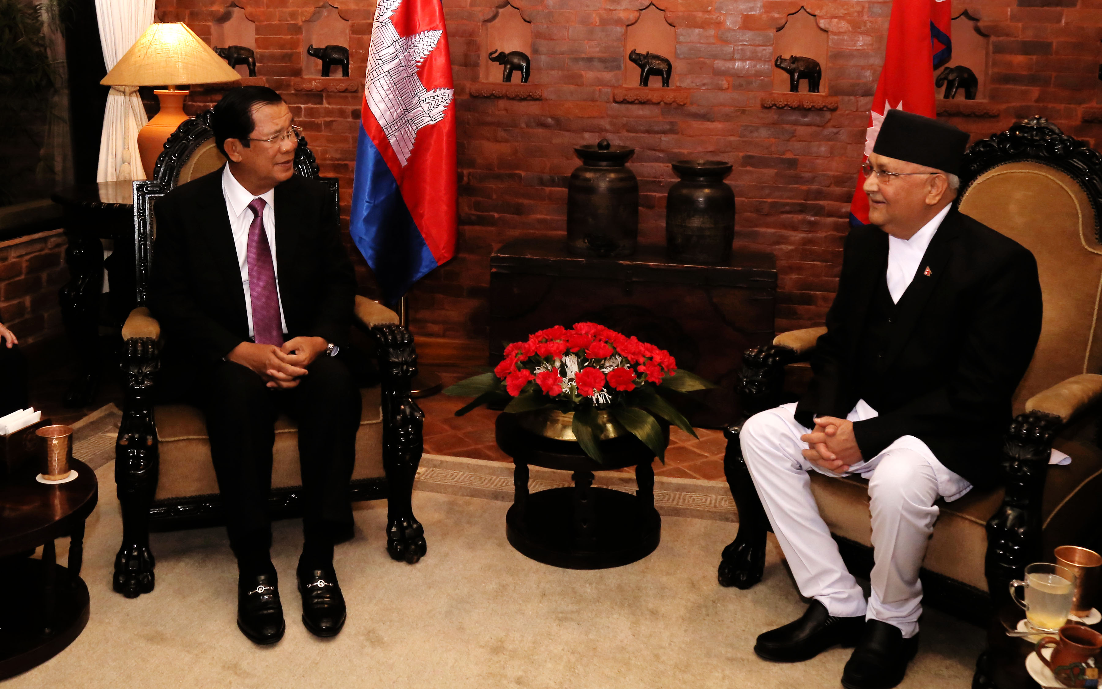 PM Oli and Cambodian PM hold talks