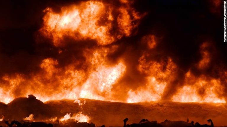 50 dead in Nigeria oil pipeline explosion