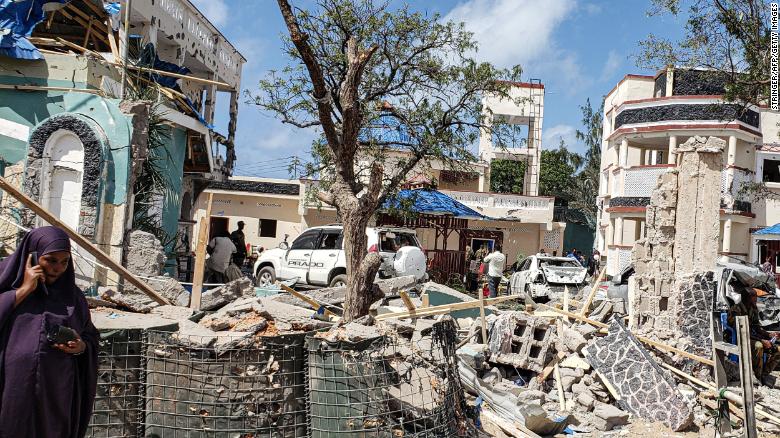 सोमालिया होटल आक्रमण, २६ को मृत्यु
