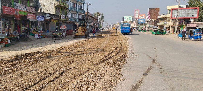 घोराहीमा ७ वर्षदेखि अलपत्र सडक चुनावकै मुखमा निर्माण हुँदै
