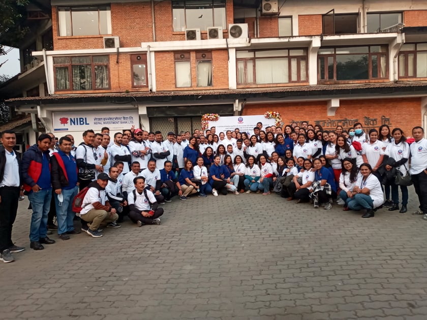 फ्रन्टलाइनरको सम्मानमा नेपाल इन्भेस्टमेन्ट बैङ्कद्वारा “सम्मान र्‌याली”को आयोजना