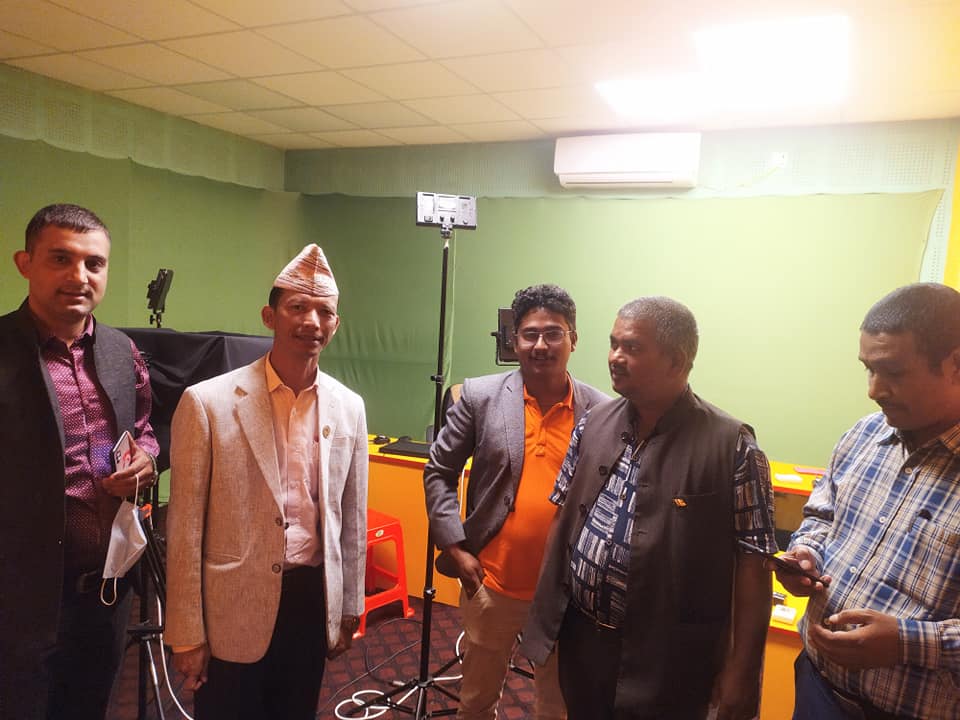 ओलीले १० भाइलाई लखेट्न थाले : मेटमणी चौधरी