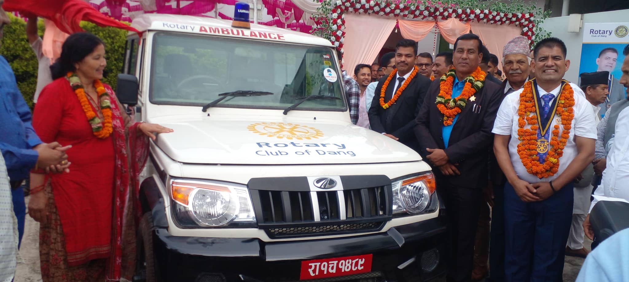 एम्बुलेन्स सेवा उद्घाटन गरी पदभार ग्रहण