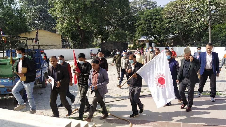 बुटवलको सडक विस्तारमा ढिलाइ भएको भन्दै एमालेले गरायो ध्यानाकर्षण