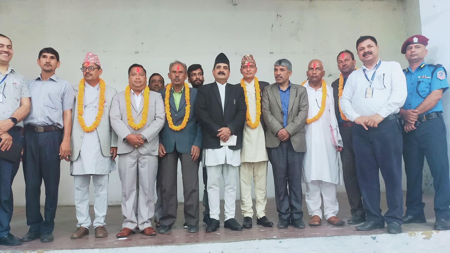 रुपन्देहीमा ६ पालिका प्रमुखको शपथ