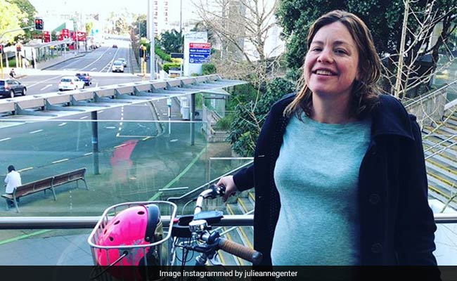 Pregnant New Zealand minister cycles to delivery ward