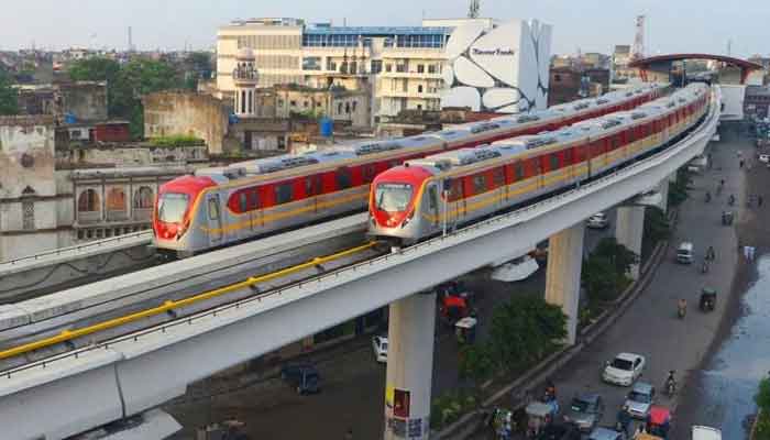 पाकिस्तानको पहिलो मेट्रो ट्रेन सेवाद्वारा लाहोरमा व्यवसायिक सेवा सुरु