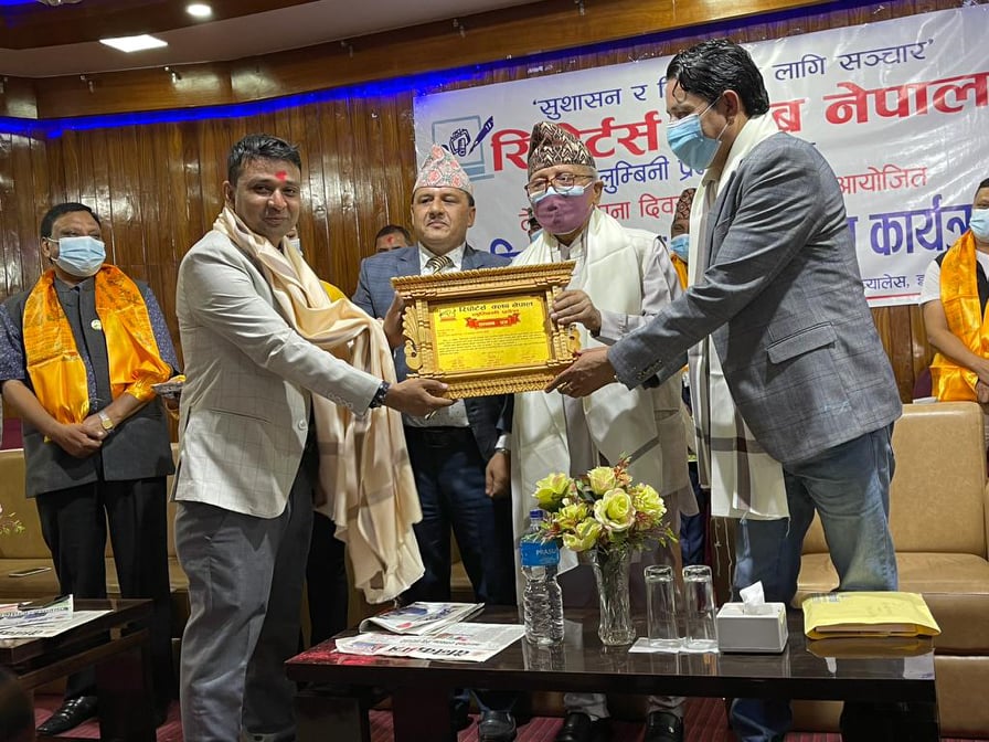 रातोपाटीकर्मी केसी पुरस्कृत