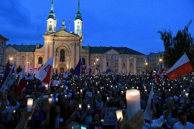 Polish Supreme Court chief says goverment staging 'coup'