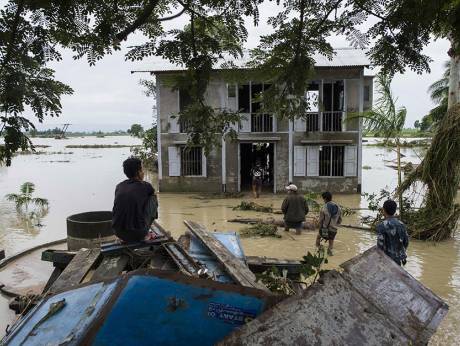 Rescuers struggle to reach stranded in Myanmar dam flooding