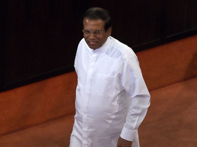 Sri Lanka president urges end to power struggle