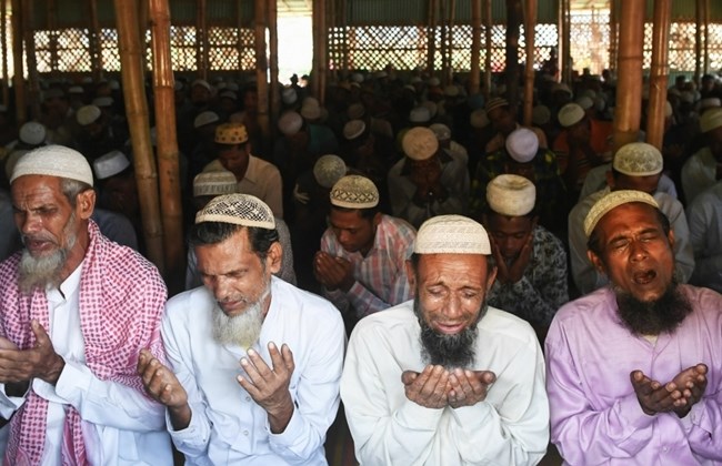 Rohingya mark Eid, one year after Myanmar crisis began