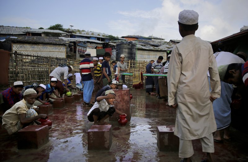 Rohingya refugees celebrate holiday amid memories of home