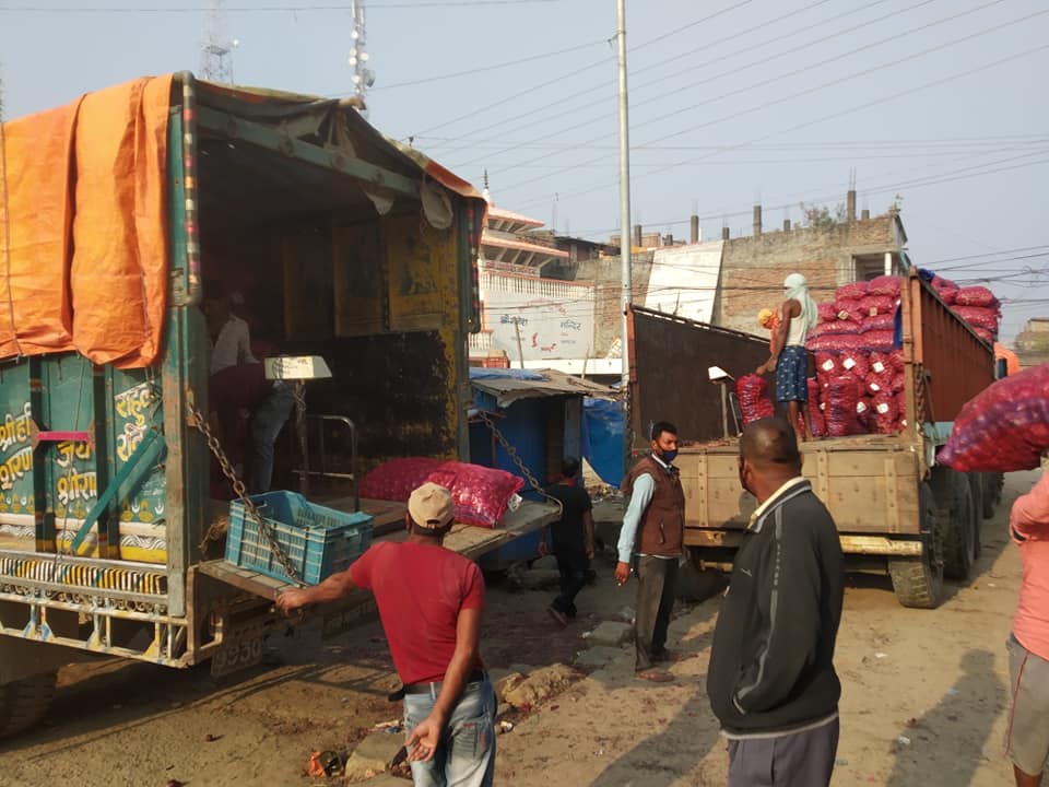 लकडाउनको मौकाः मालामाल हुने दाउमा जनकपुरका व्यापारी
