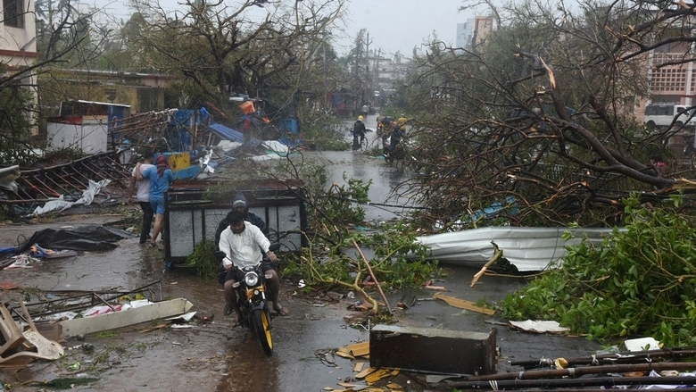 Major disaster averted as weakened Fani hits Bangladesh