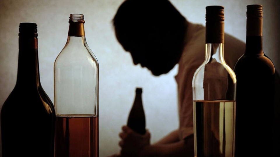 22 die from drinking adulterated alcohol in Iran