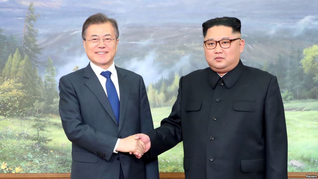 S.Korean president's envoys meet DPRK top leader in Pyongyang: Blue House