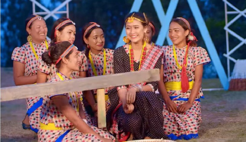 रमेश र मेलिनाले ल्याए नयाँ गीत ‘मकै पिन्नु जाँतोमा’