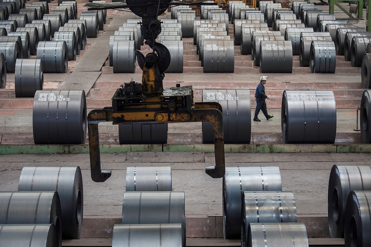 China's crude steel output drops in July