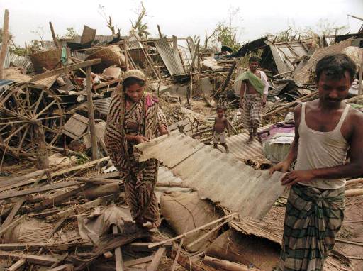 इतिहासमा आज – बंगलादेशमा शक्तिशाली टोनार्डोले ८० हजार परिवार घरवारविहीन, १ हजार ३ सयभन्दा बढीको मृत्यु