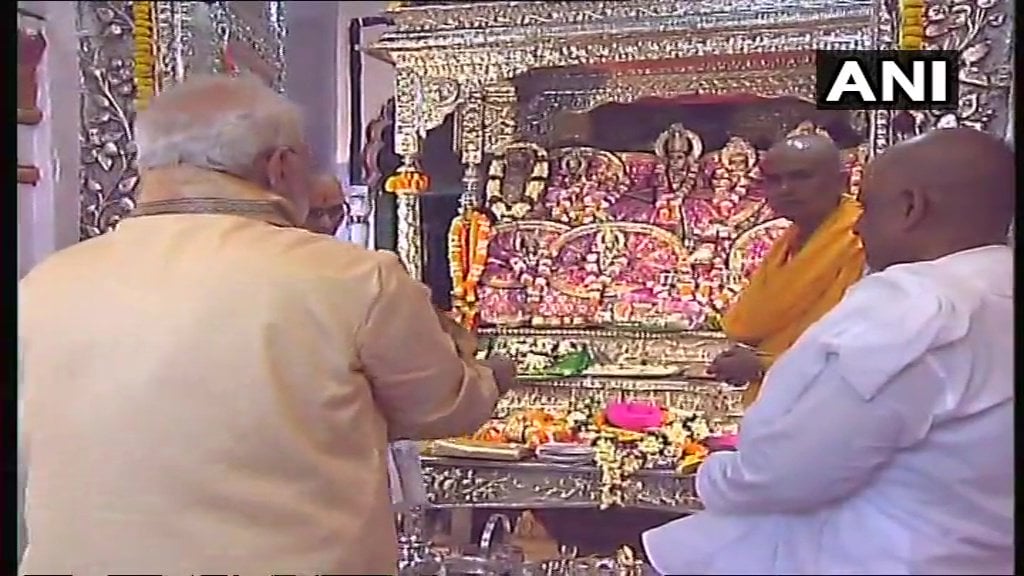 भारतीय प्रधानमन्त्री नरेन्द्र मोदीद्वारा जनकपुरमा पूजाअर्चना