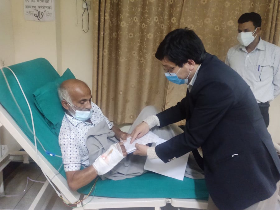 Dr KC breaks hunger strike