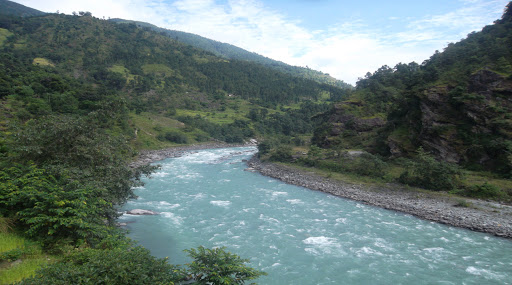 Youth goes missing in Dudh Koshi river